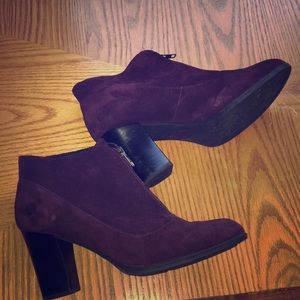 Purple suade Born booties 11 EUC